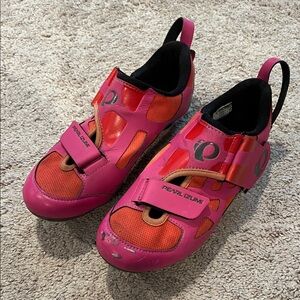 Pearl Izumi Vibrant Pink and Orange Cycling Shoes